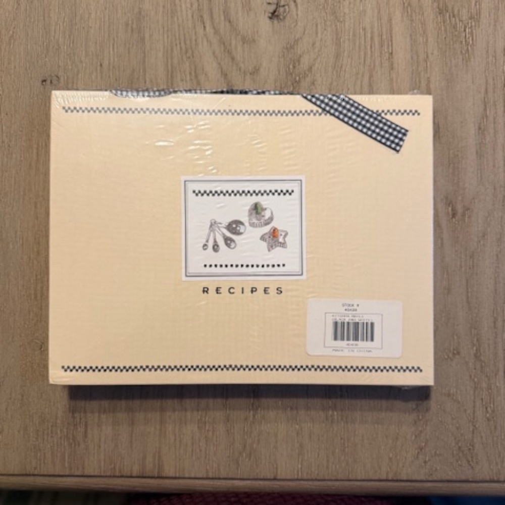 NWT Southern Living Kitchen Notes (Black and White)